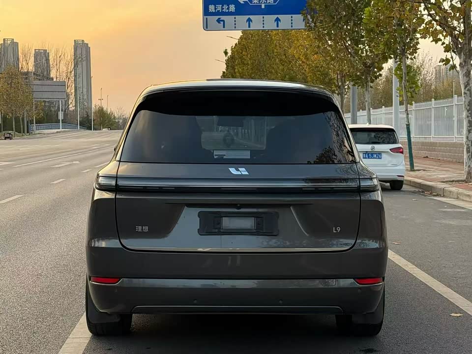 Li Auto Ideal L9