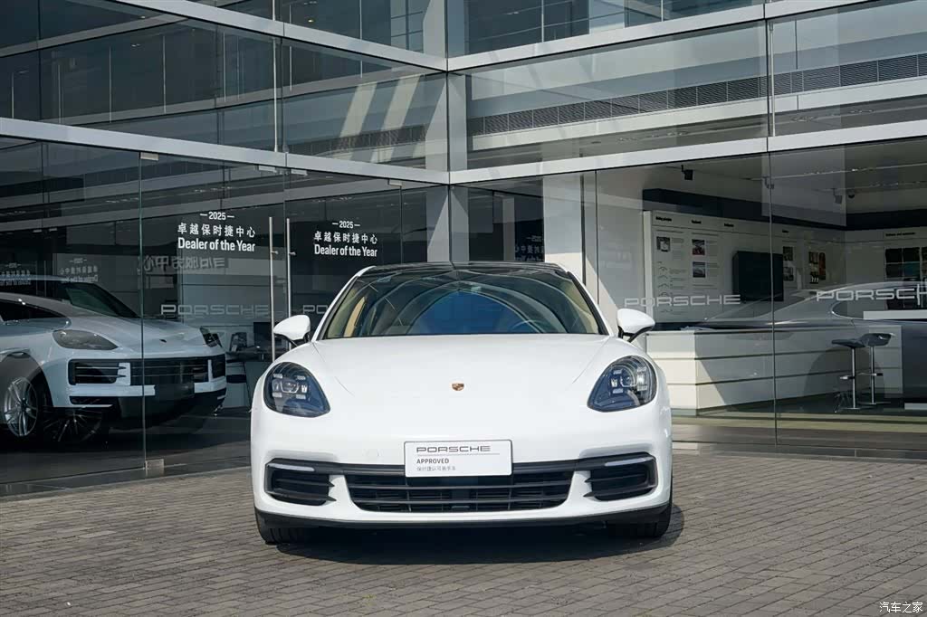Porsche Panamera, 2018 все фото