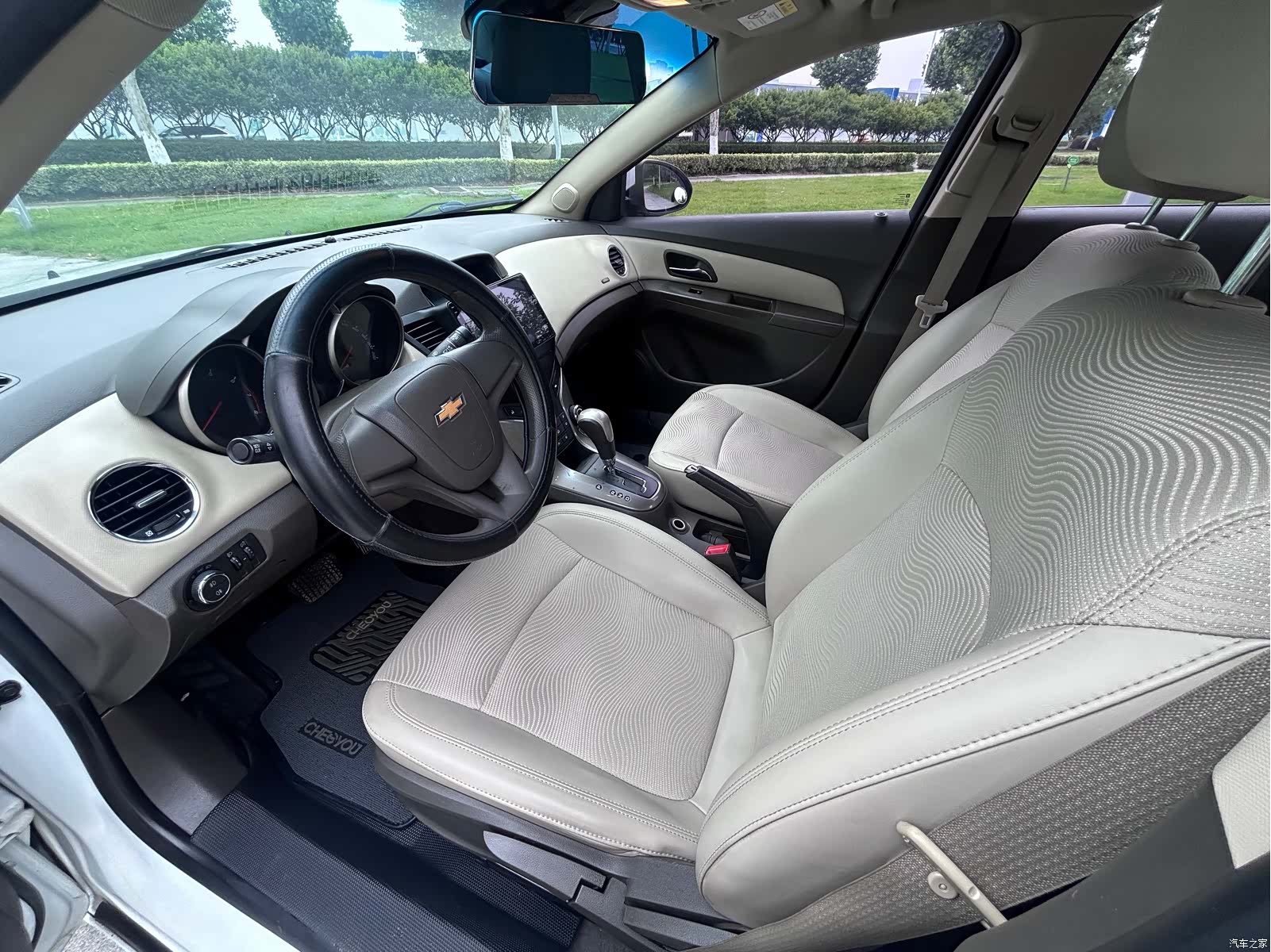 Chevrolet SE, 2015 10
