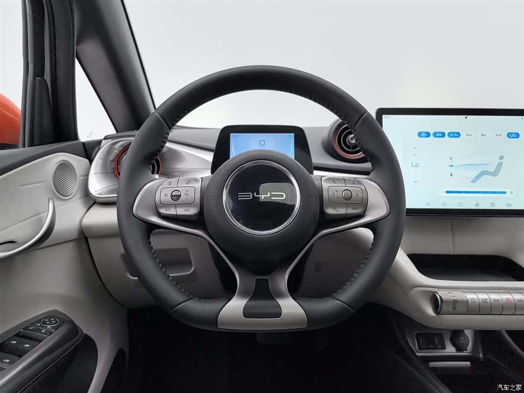 BYD Dolphin, 2022 11