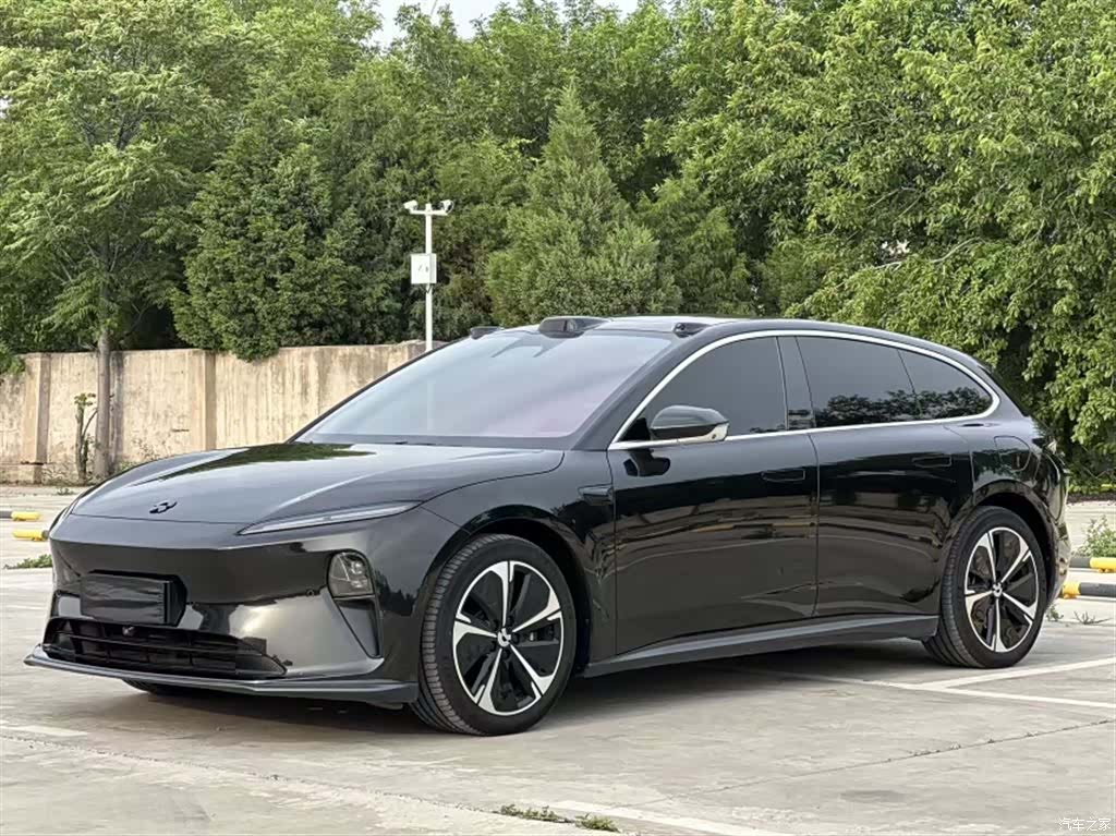 NIO ET5, 2024 10