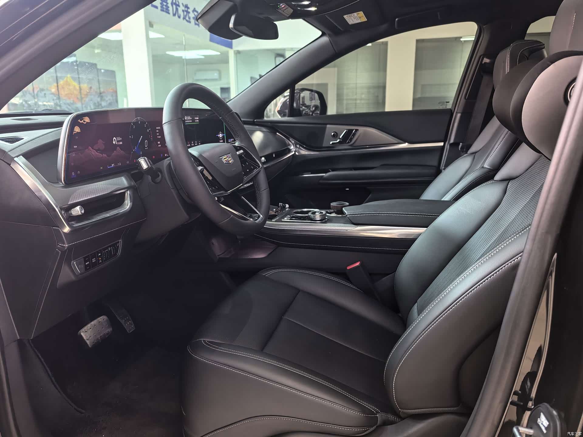 Cadillac XT5, 2026 11