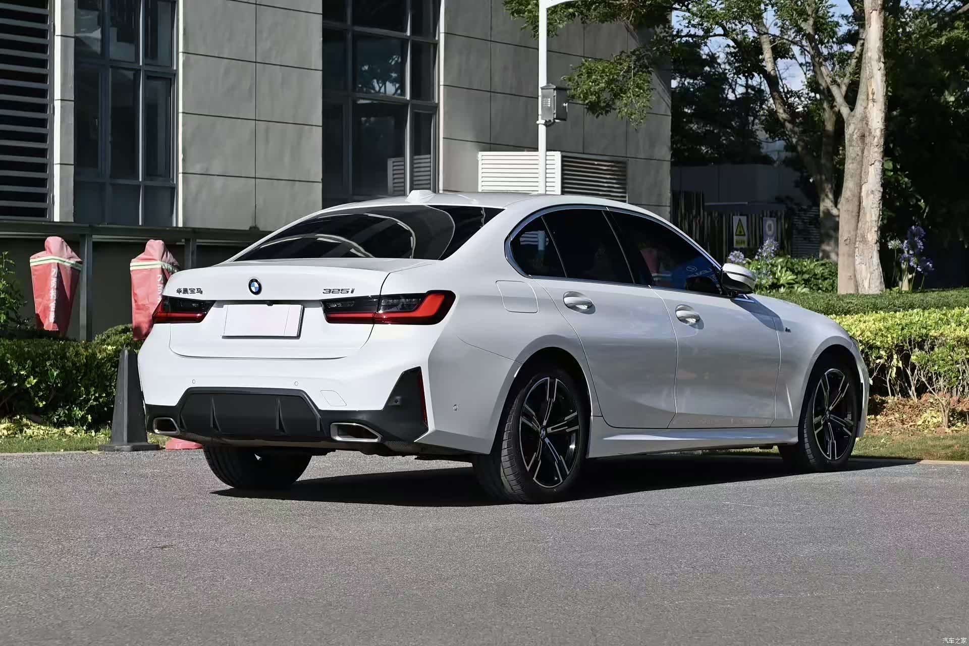 BMW 3 Series, 2023 20