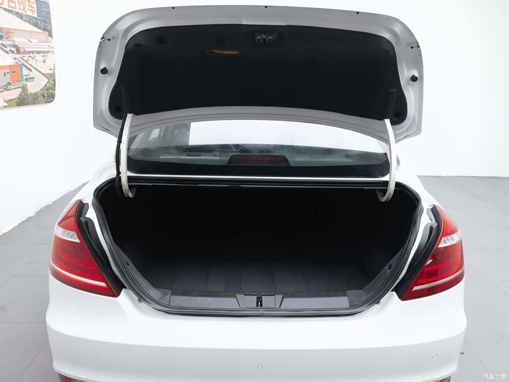 Geely Emgrand, 2016 16
