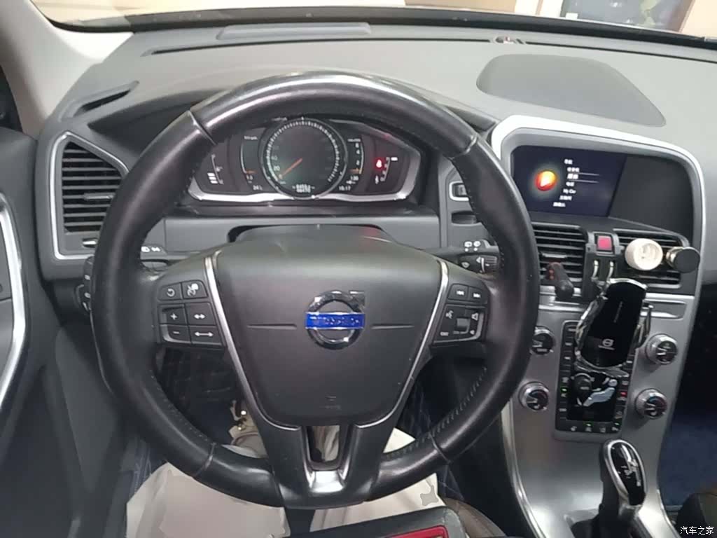 Volvo XC60, 2017 11