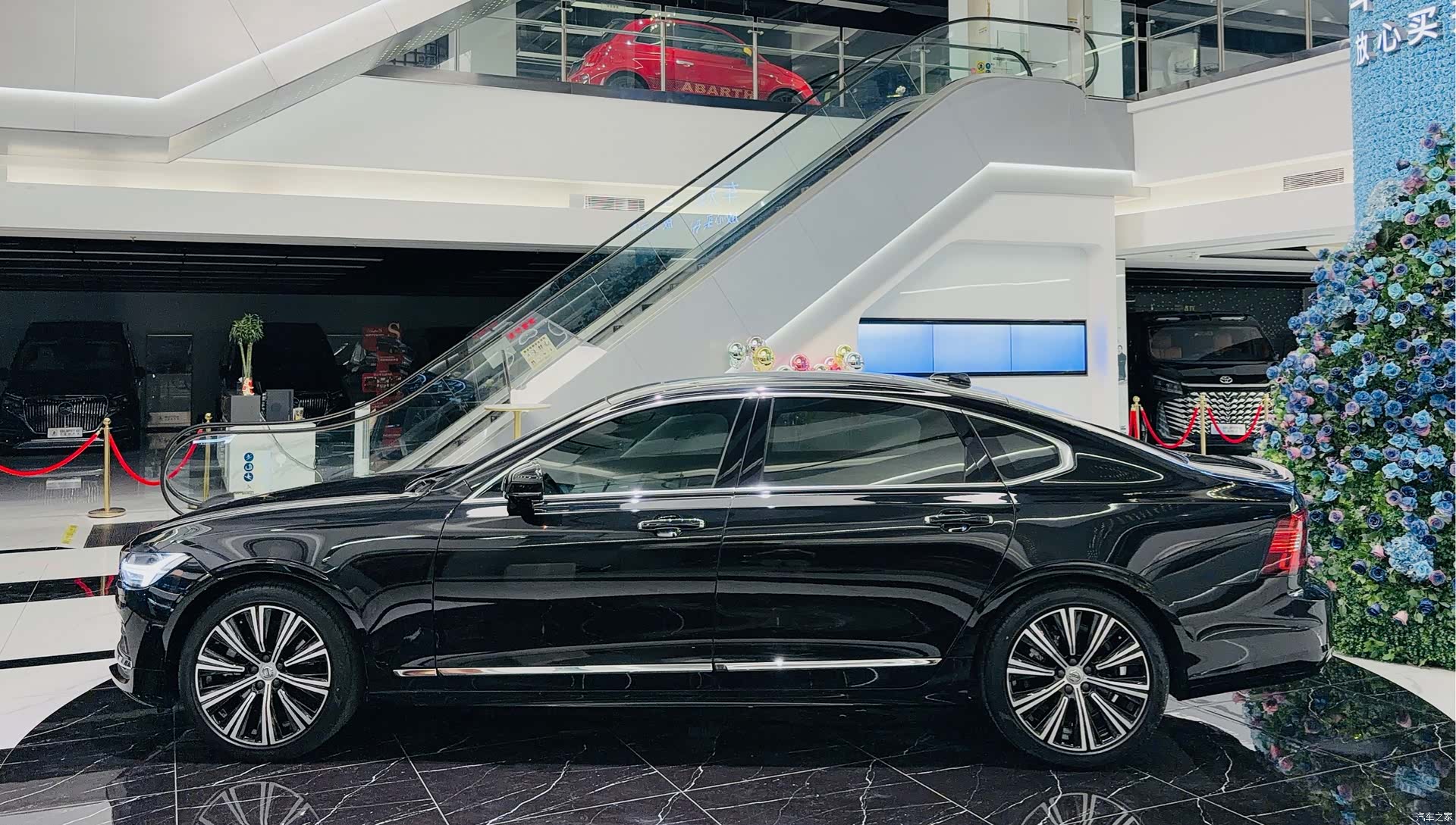 Volvo S90, 2021 3