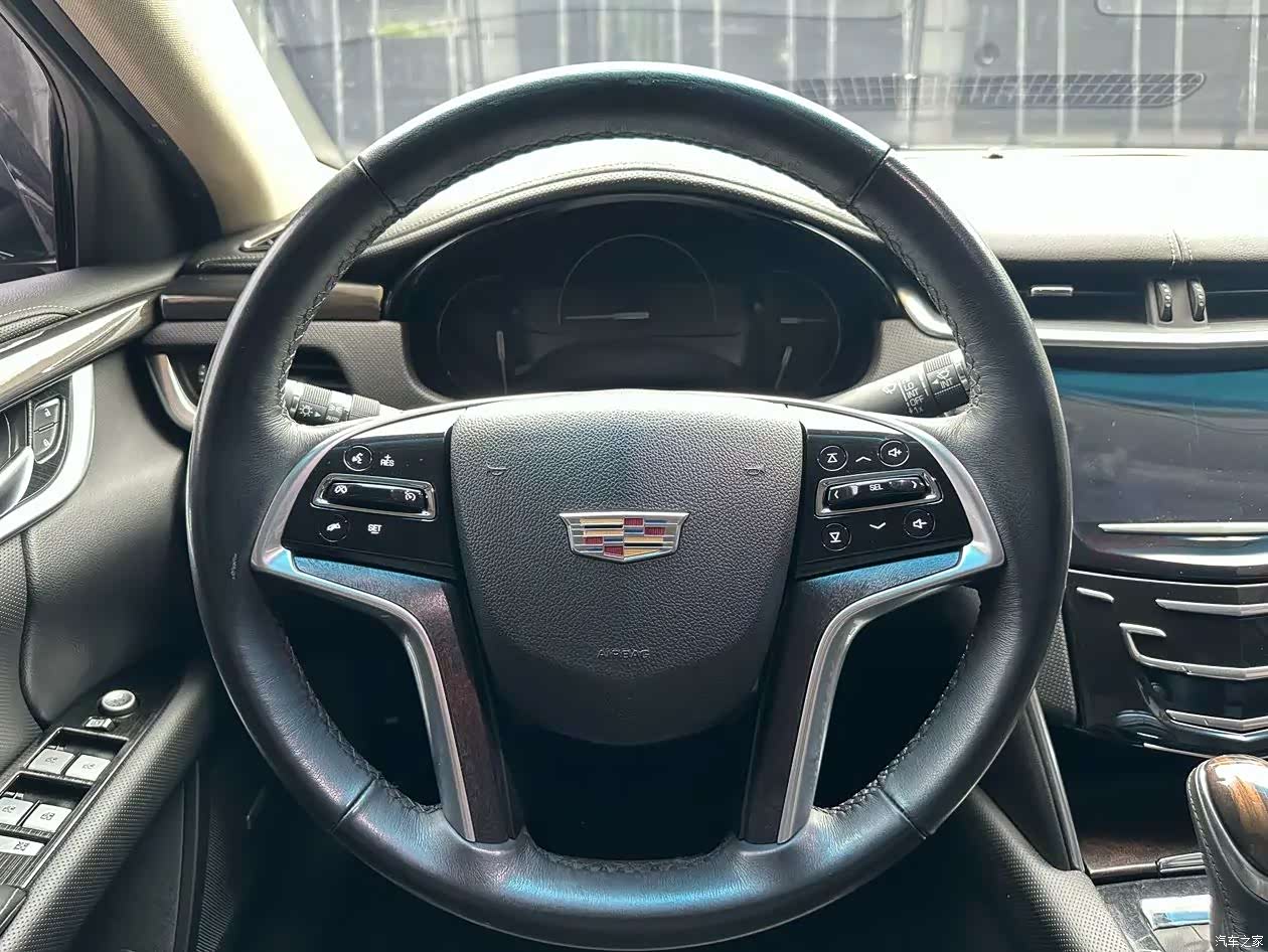 Cadillac XTS, 2019 8