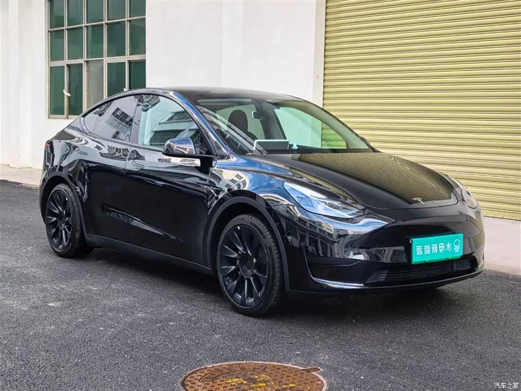 Tesla Model Y, 2023 10