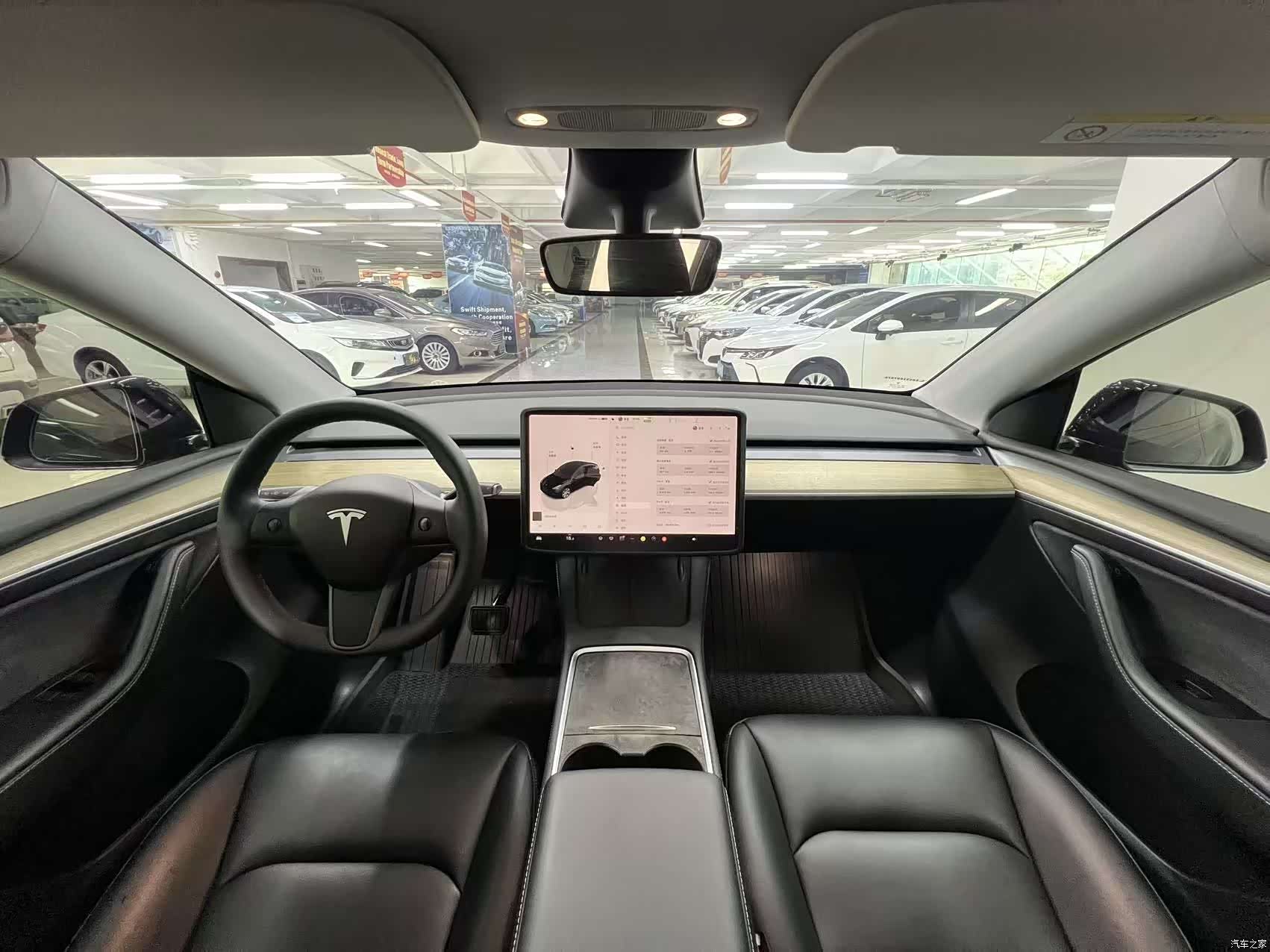 Tesla Model Y, 2023 6