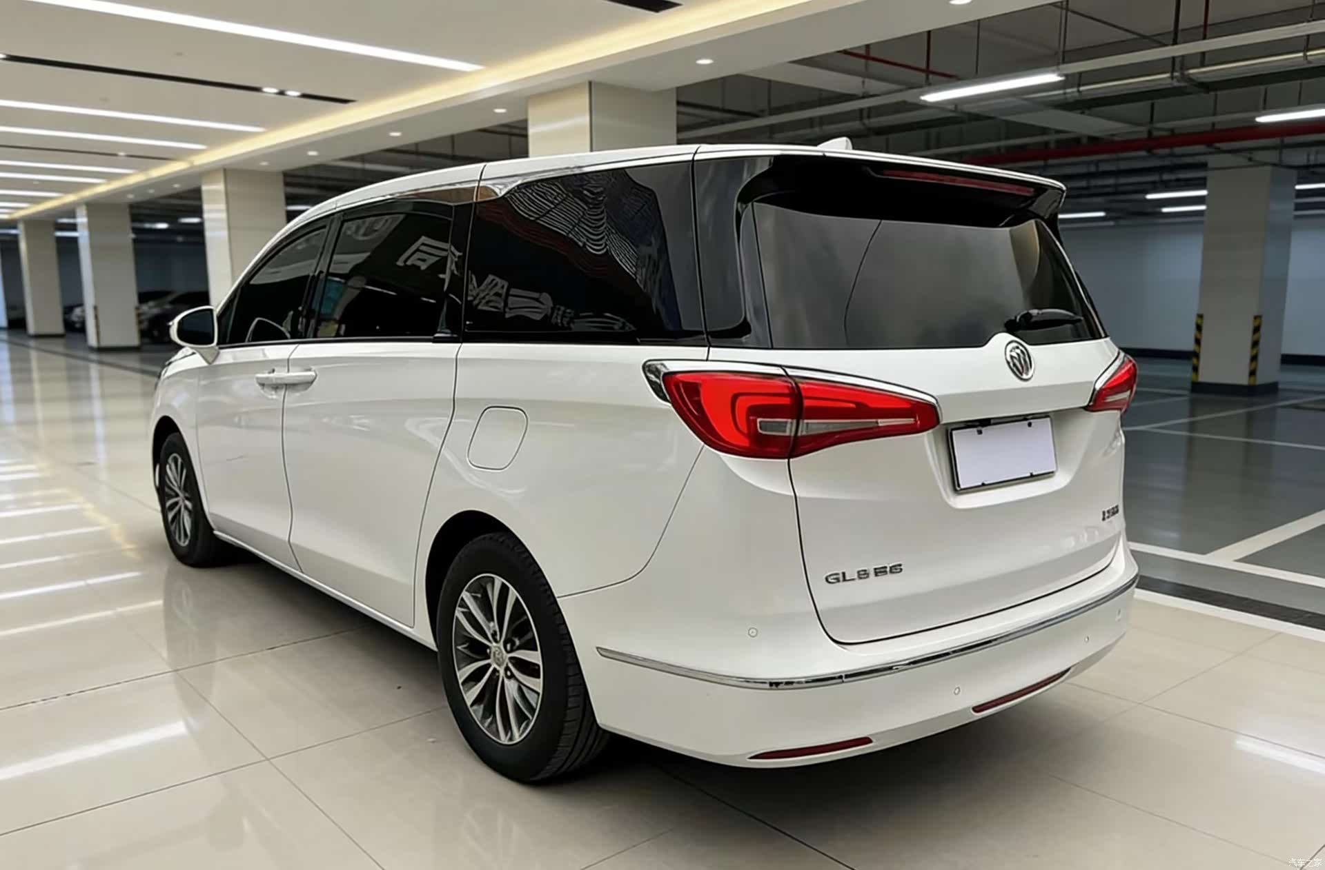 Buick GL8, 2020 4