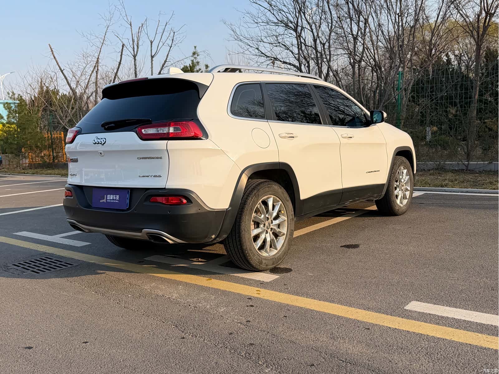 Jeep Cherokee, 2016 13
