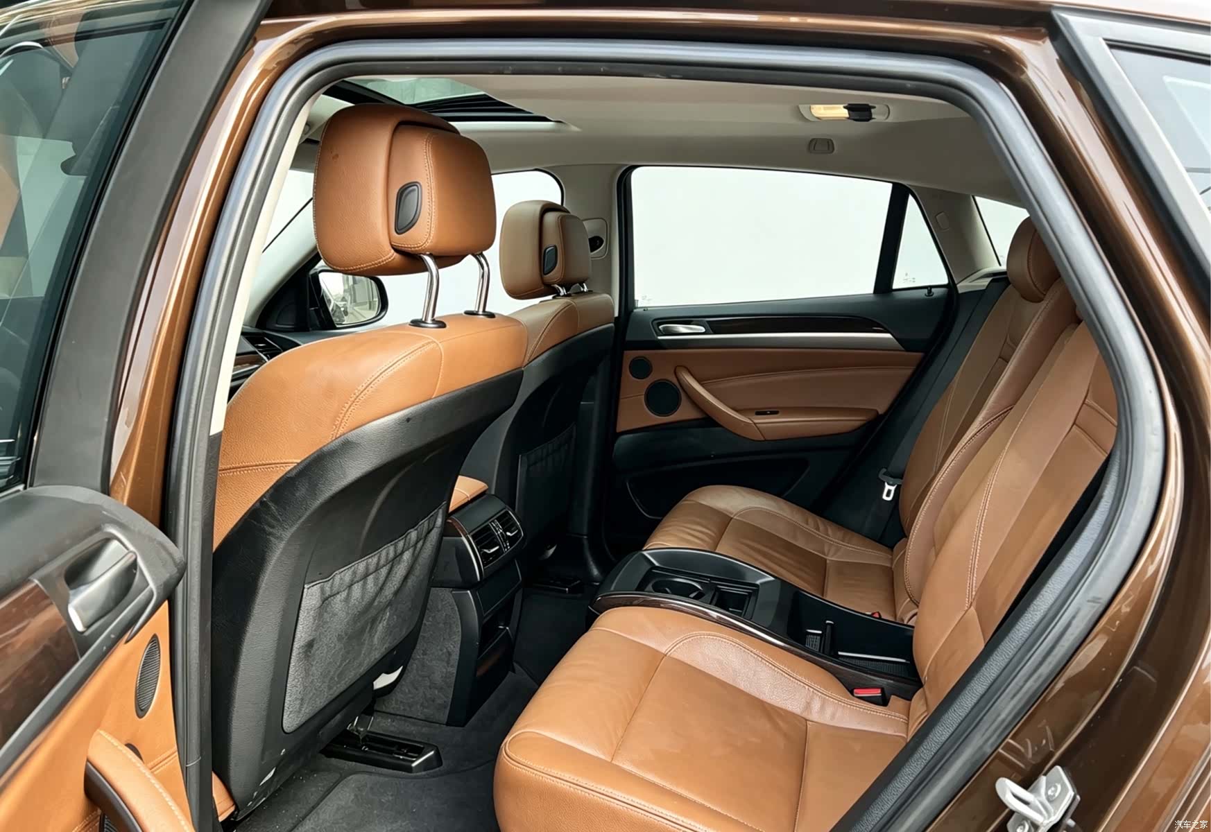 BMW X6, 2012 10