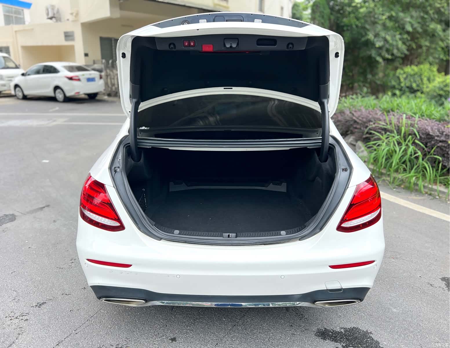 Mercedes-Benz E-Class, 2018 24