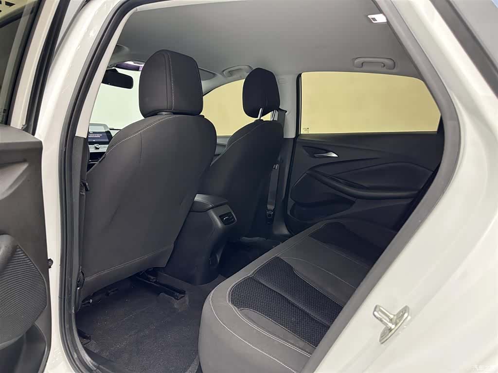 Buick Verano, 2023 21