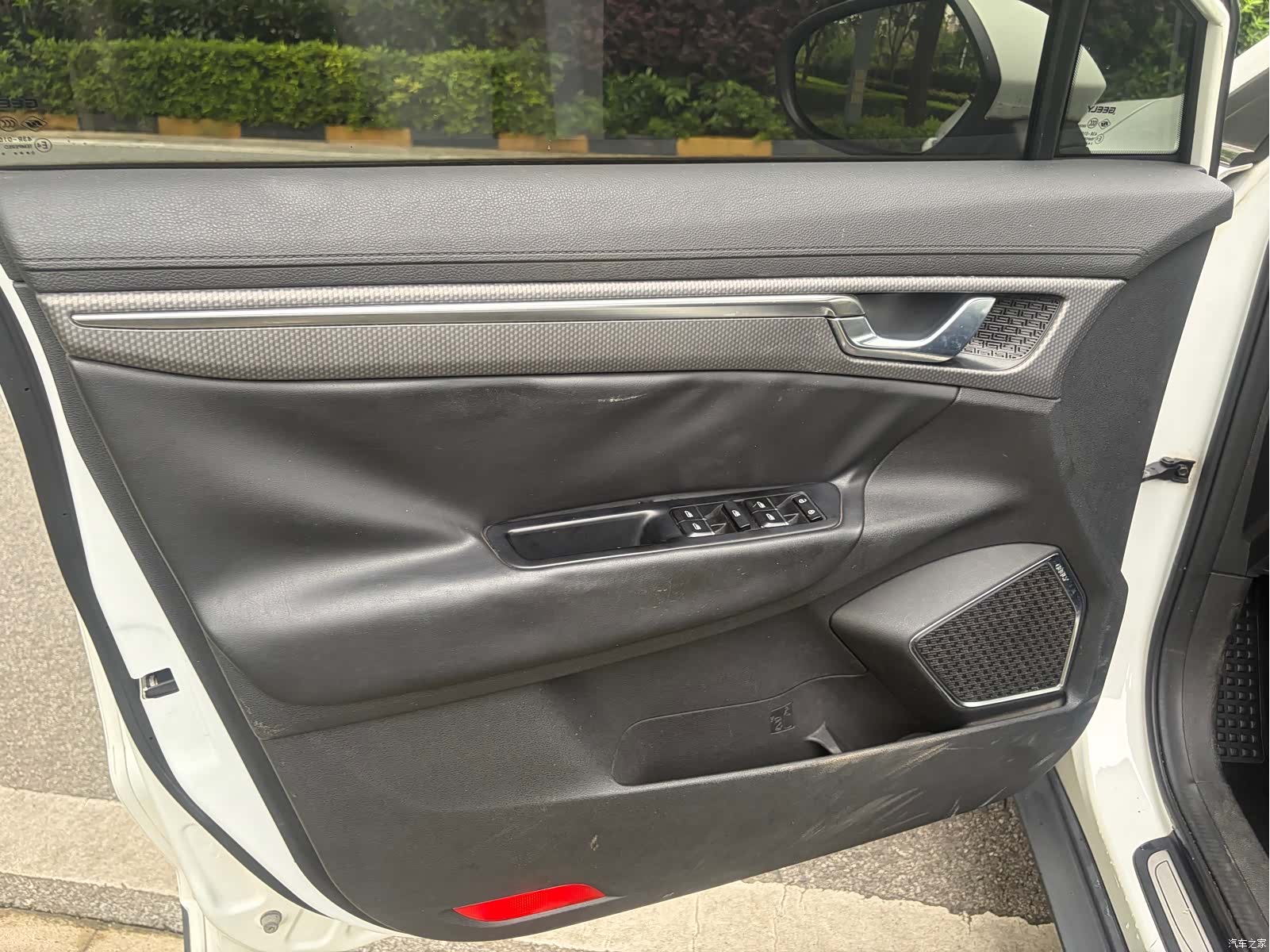 Geely Emgrand, 2016 10
