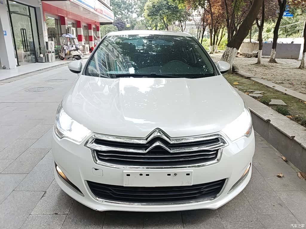 Citroen C4, 2015 3