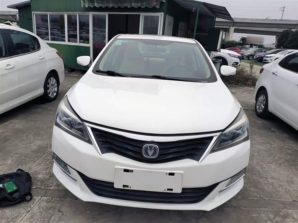 Changan Yuexiang V7