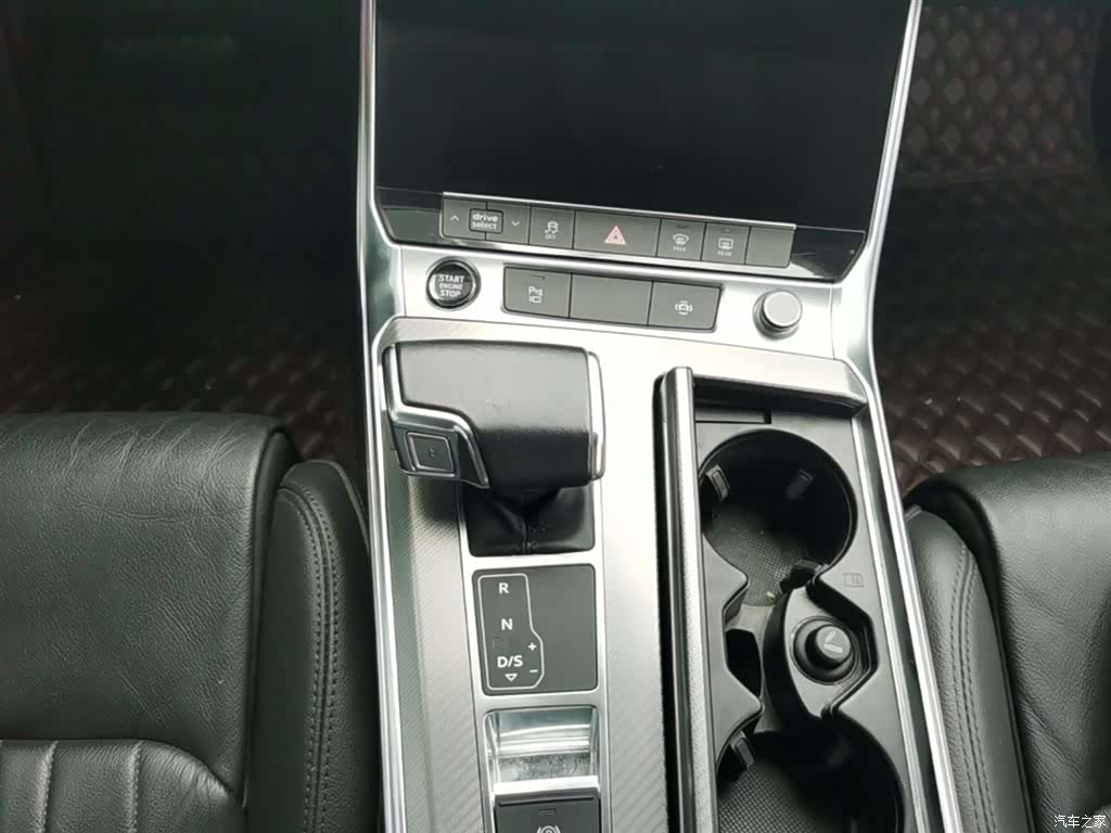 Audi A6L, 2021 21