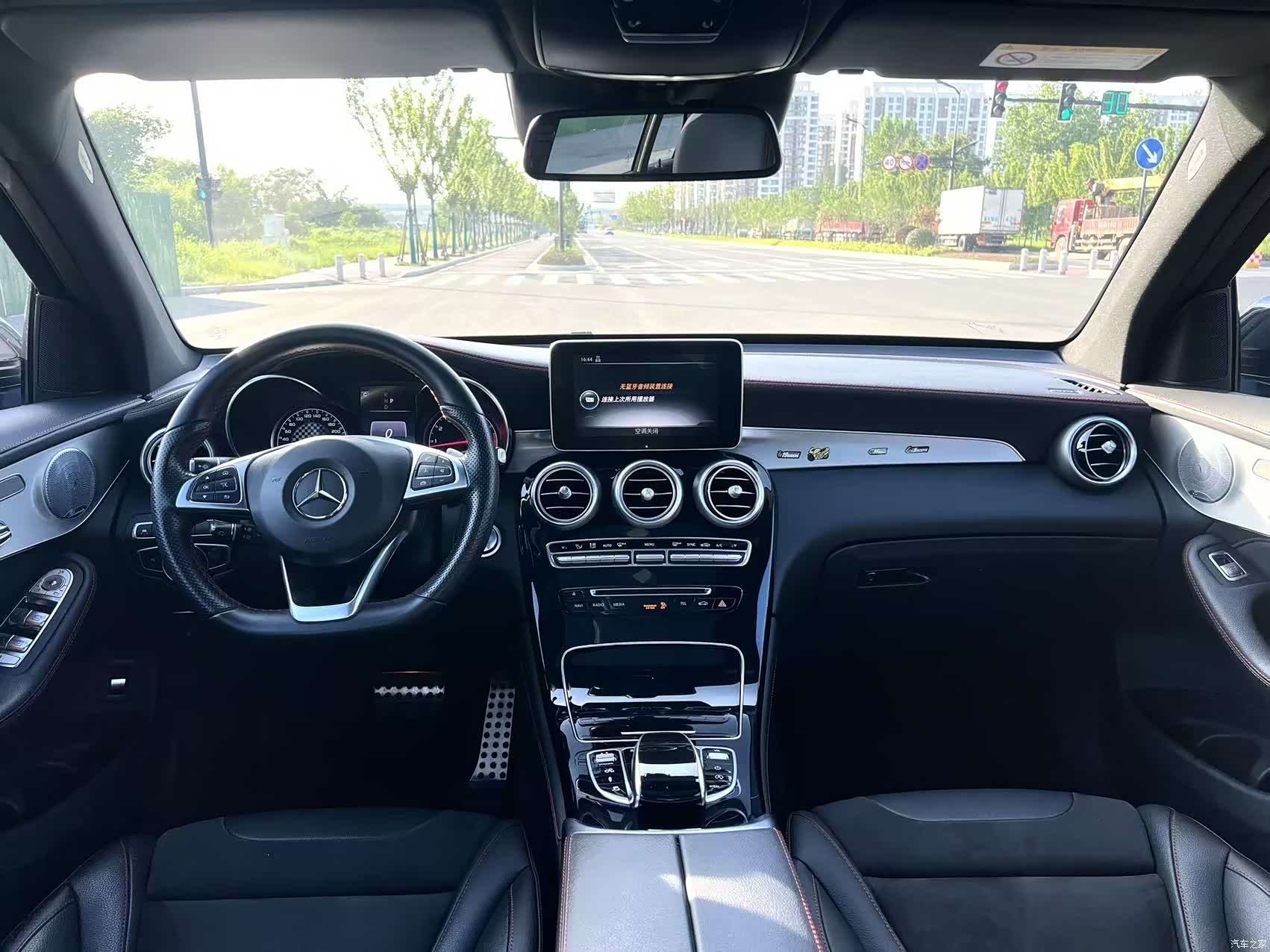Mercedes-Benz GLC, 2018 12