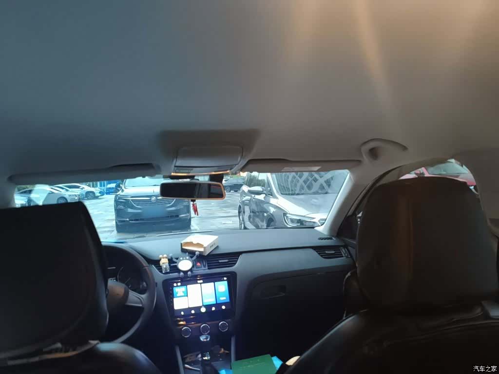 Skoda Octavia, 2019 9