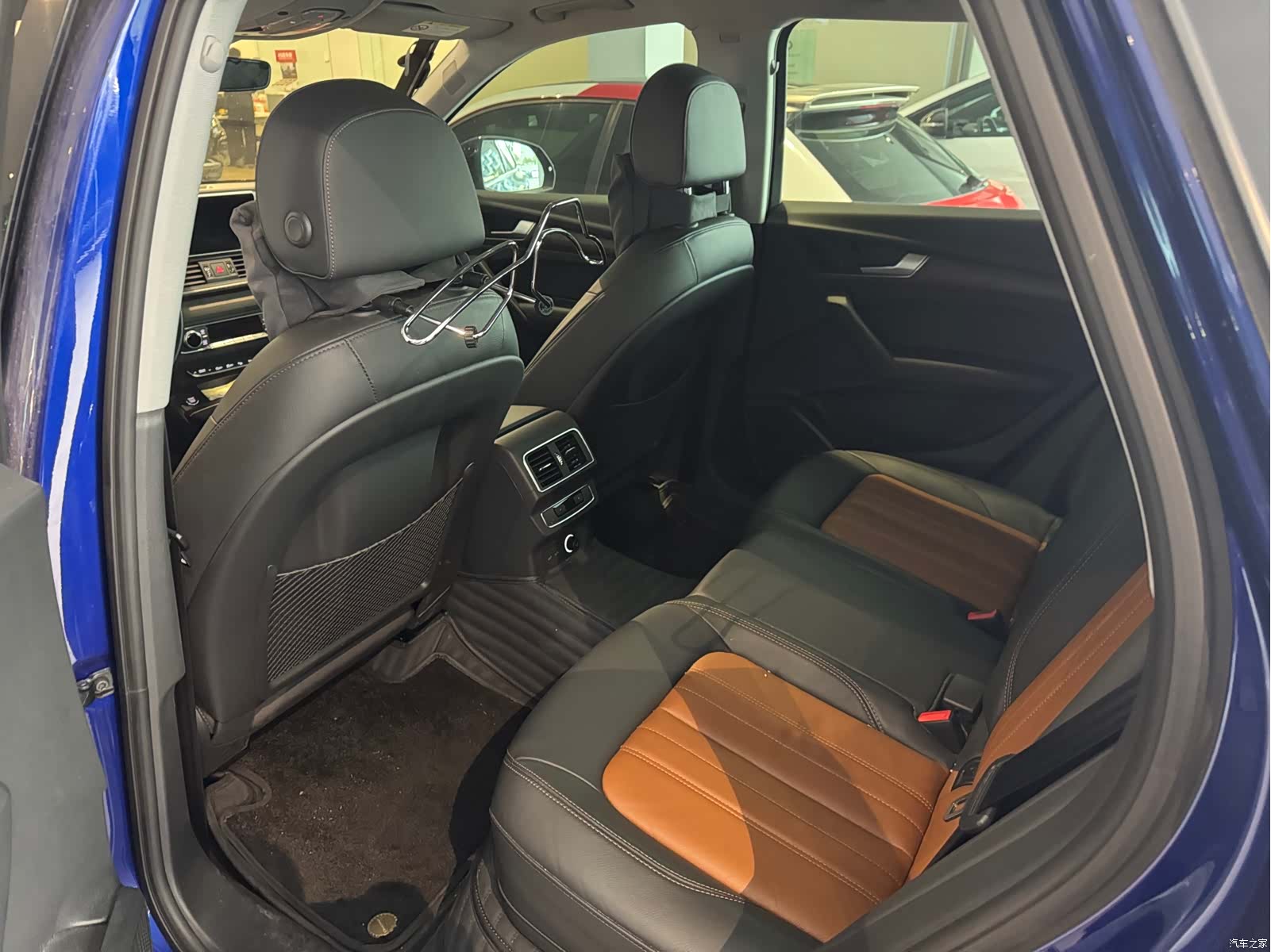 Audi Q5L, 2020 11