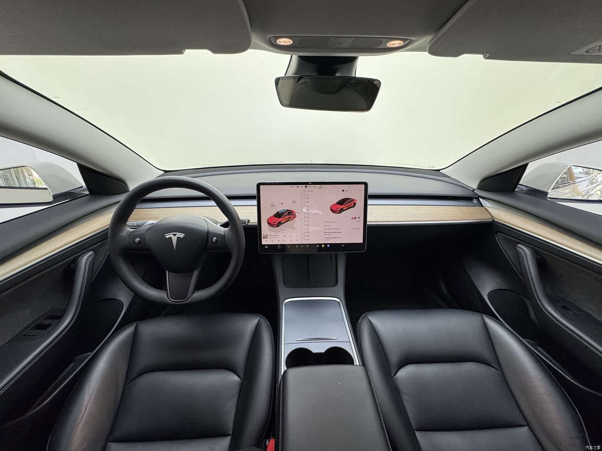 Tesla Model 3, 2023 все фото