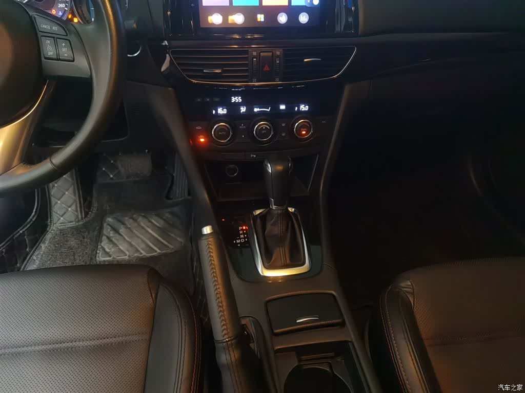 Mazda Atenza, 2016 10