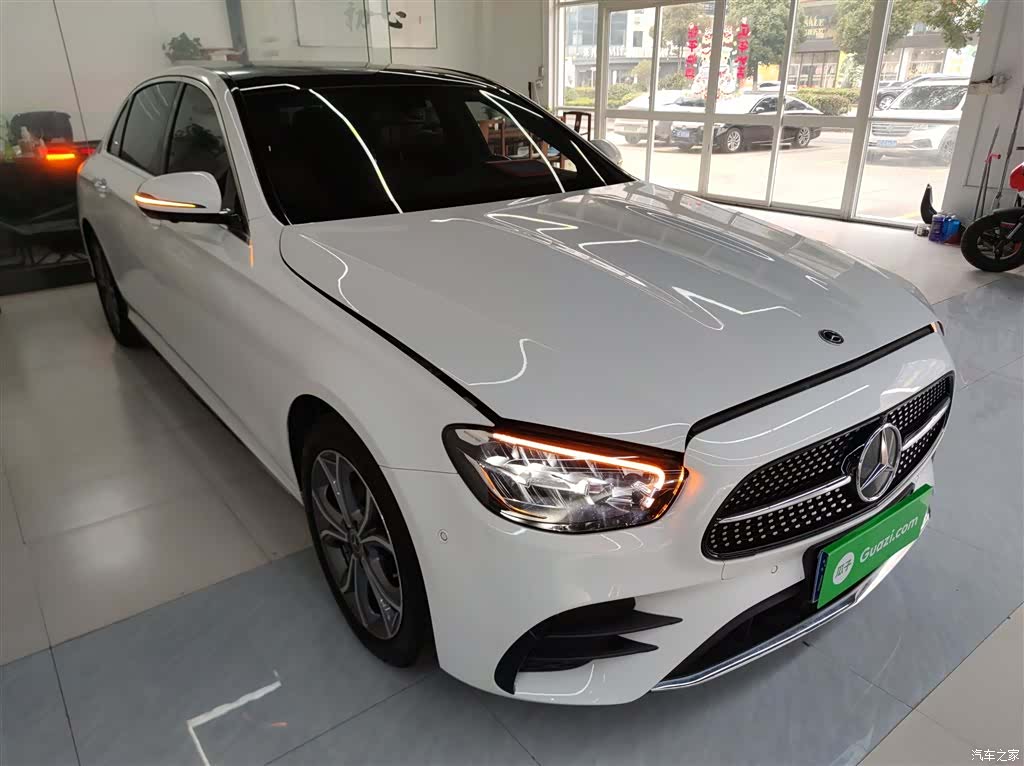 Mercedes-Benz E-Class, 2023 22