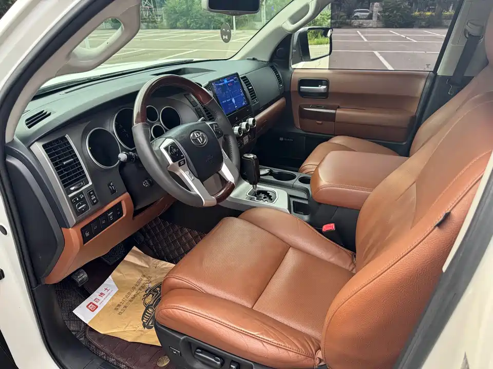 Toyota Sequoia