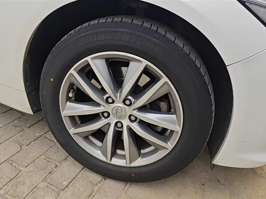 Infiniti Q50L Infiniti Q50L