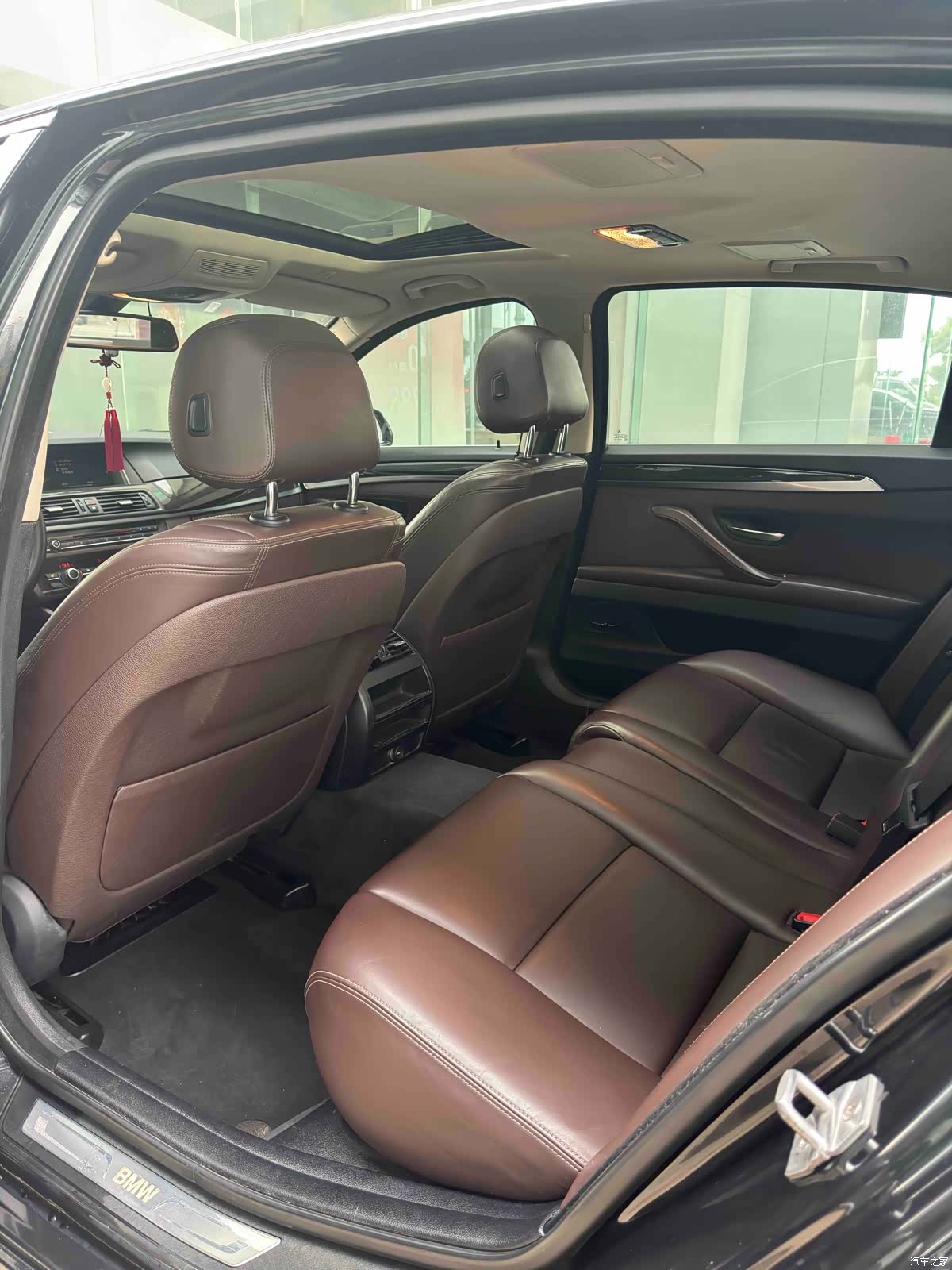 BMW 5 Series, 2015 9