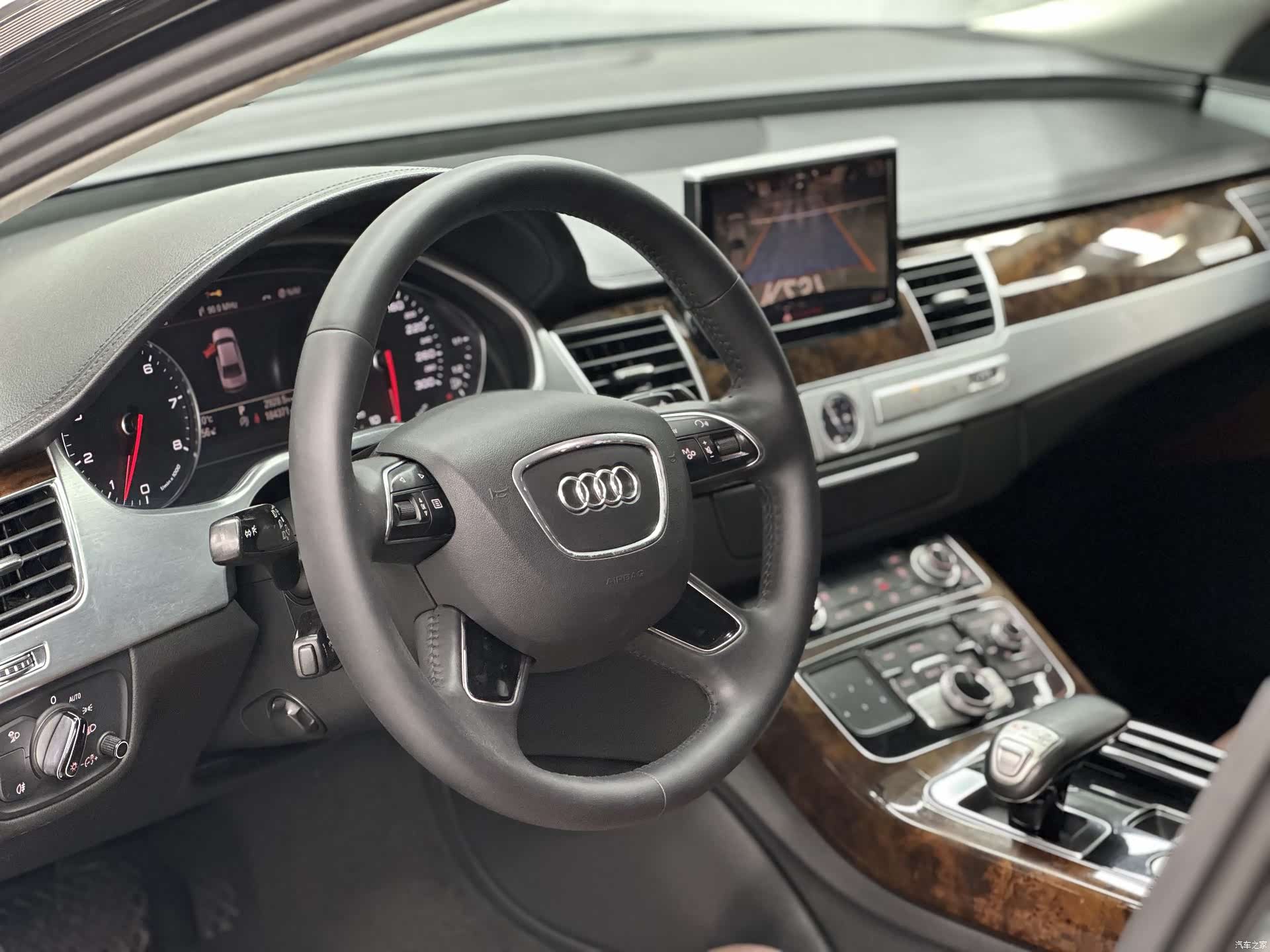 Audi A8L, 2017 12