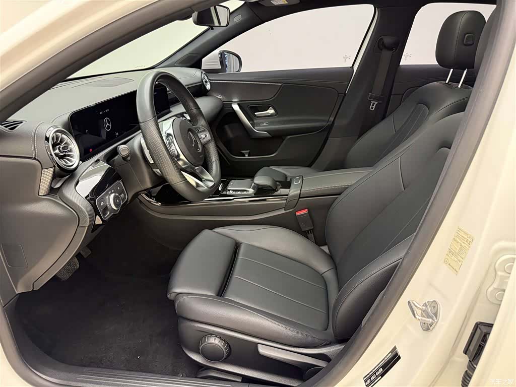 Mercedes-Benz A-Class, 2022 8