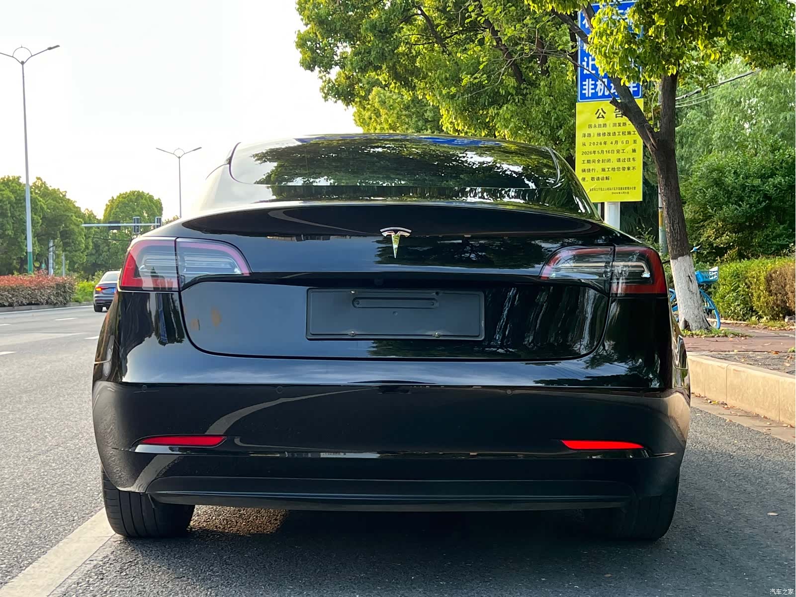 Tesla Model 3, 2023 4
