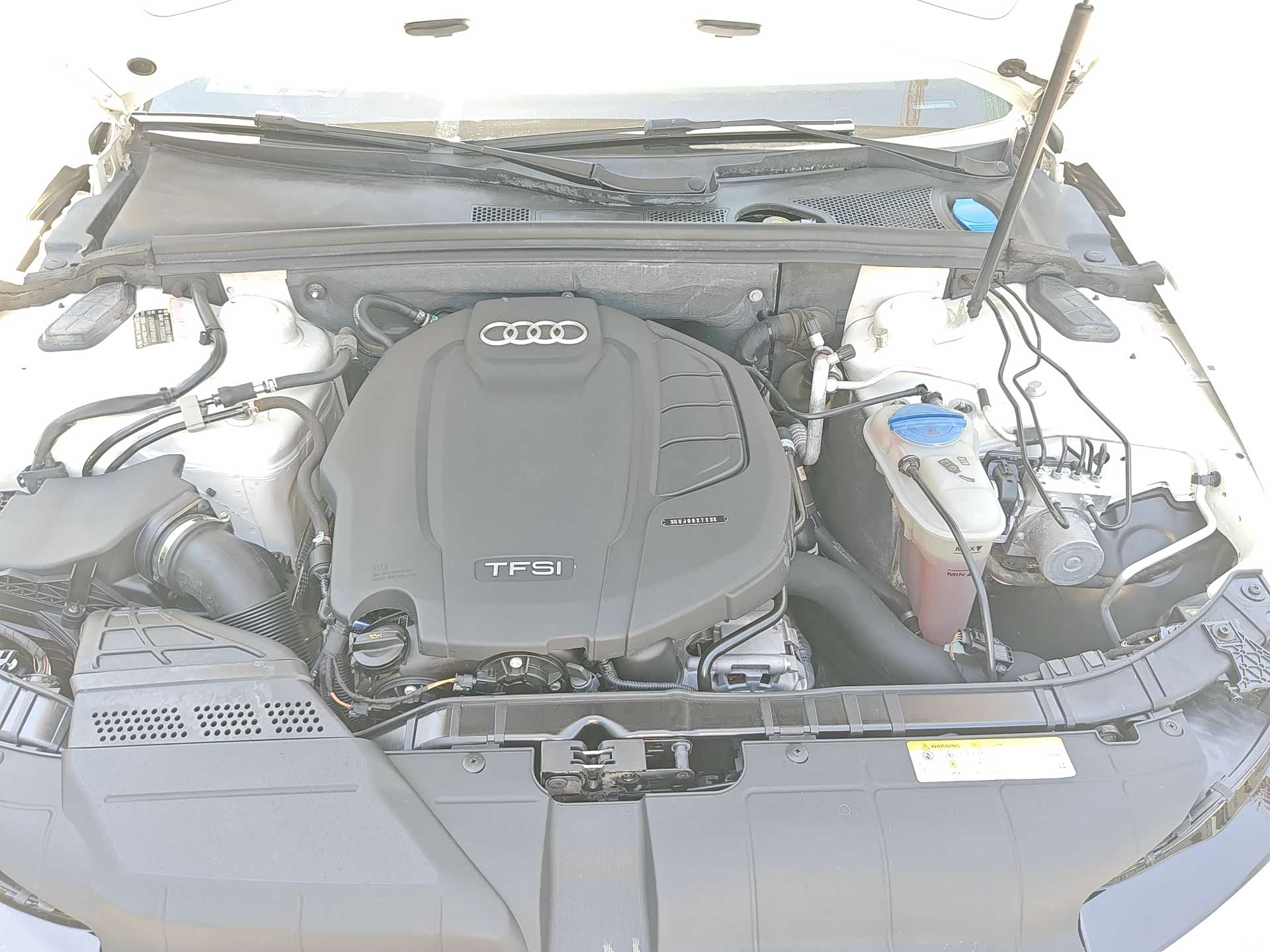 Audi A4L, 2015 10