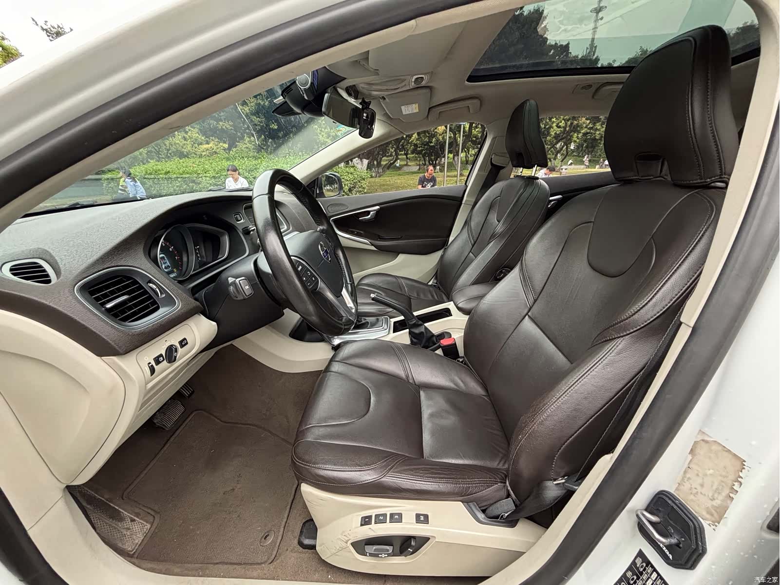 Volvo V40, 2016 8