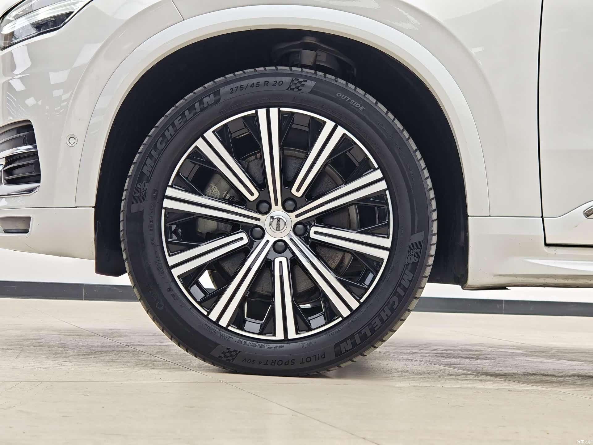 Volvo XC90, 2023 16