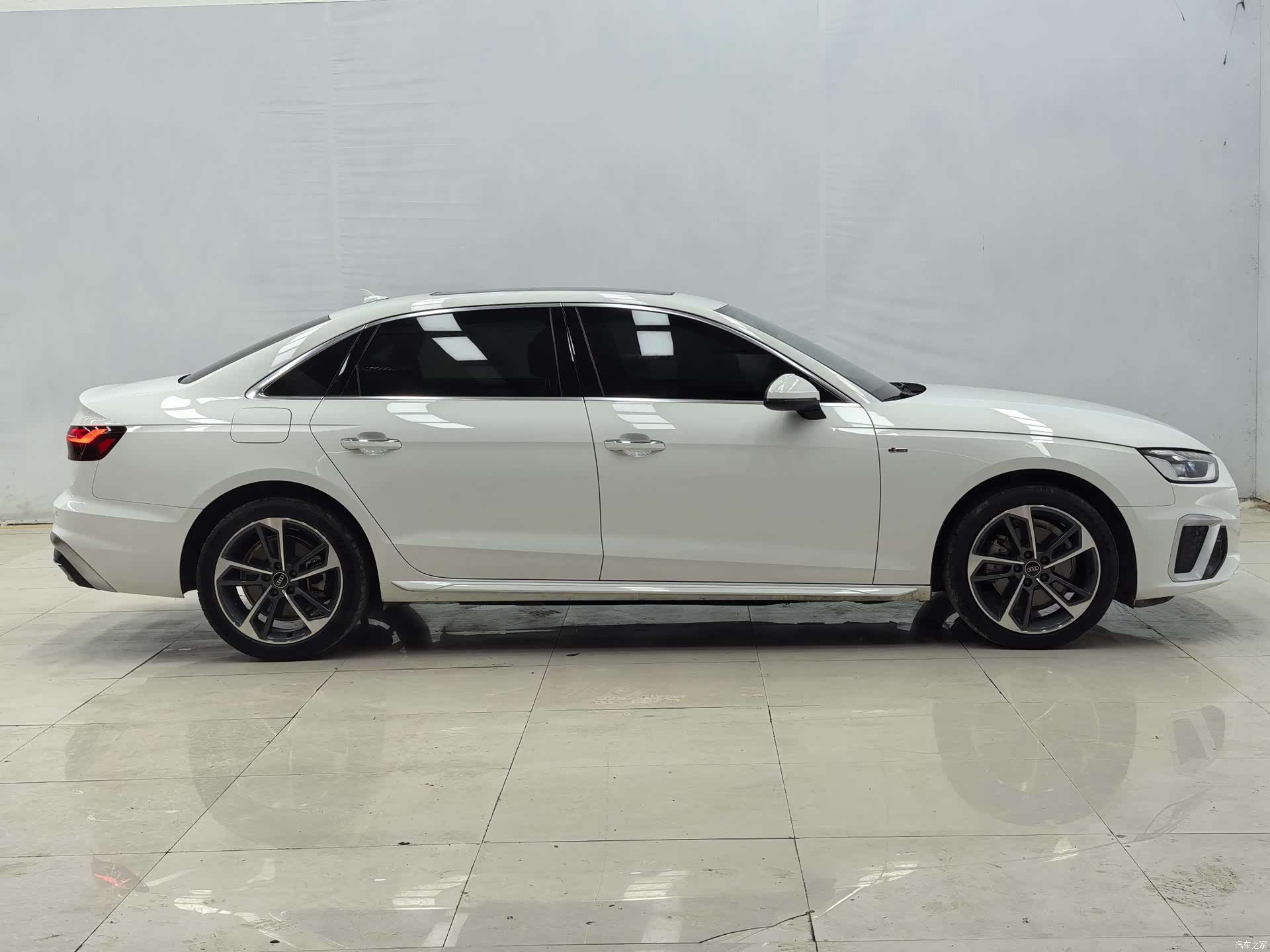 Audi A4L, 2022 15