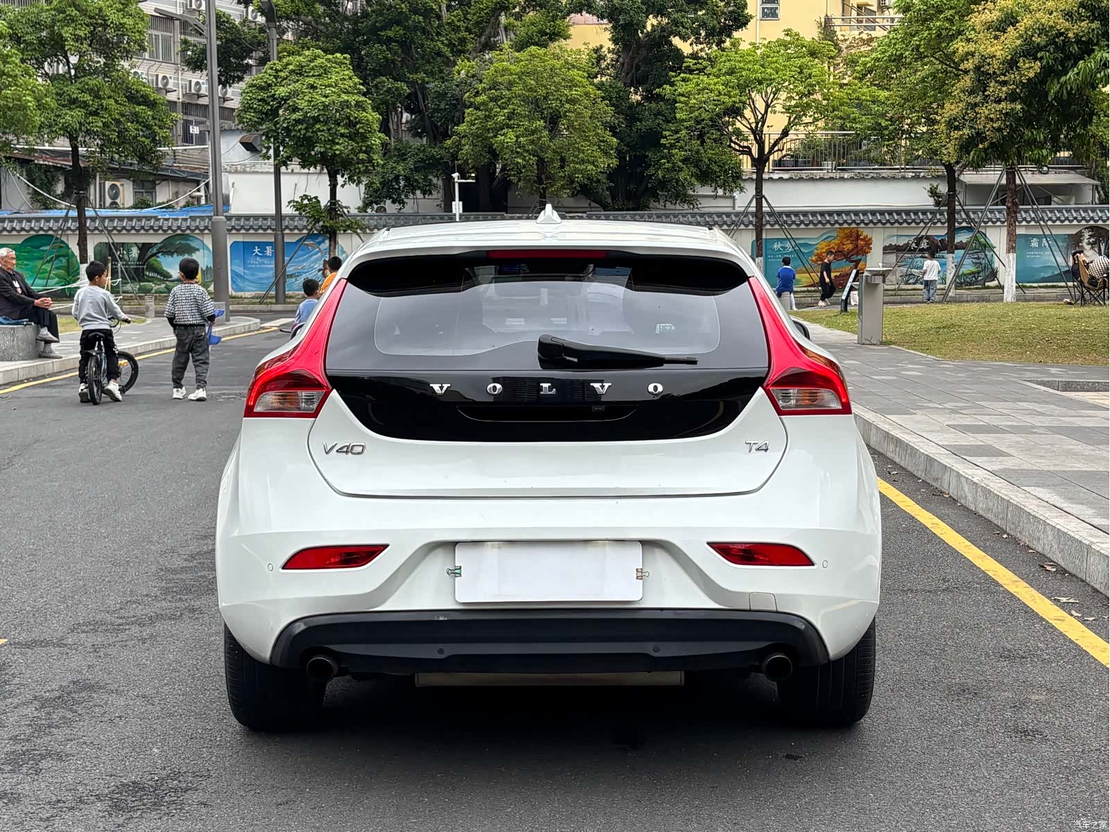 Volvo V40, 2016 19