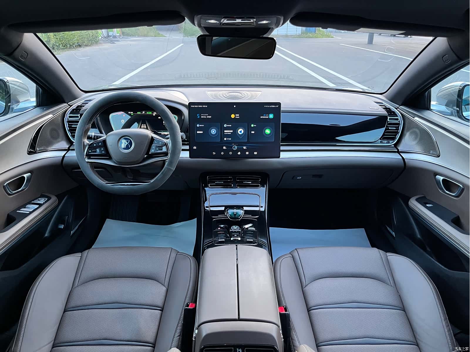 BYD Han, 2023 21