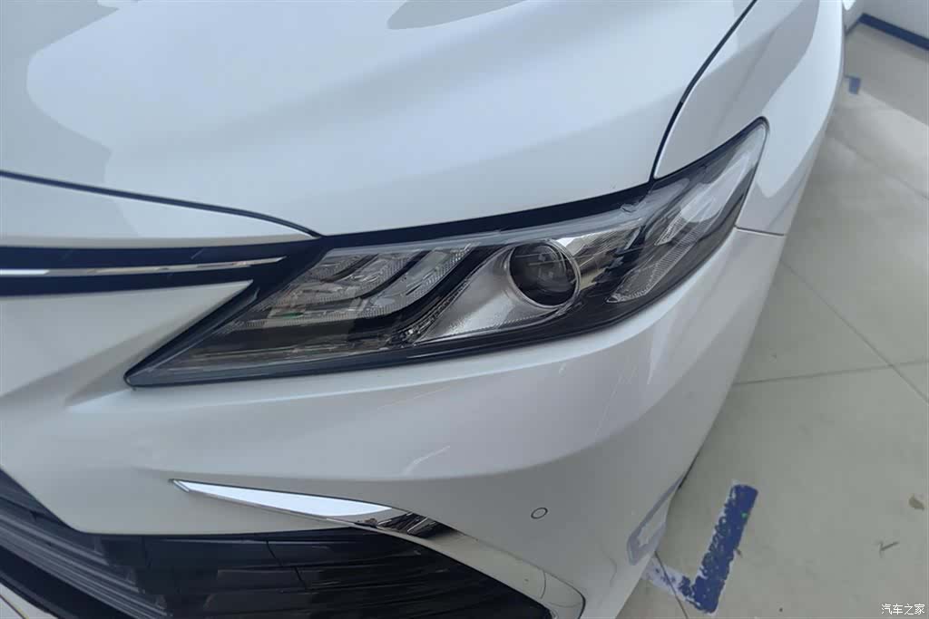Toyota Camry, 2024 все фото