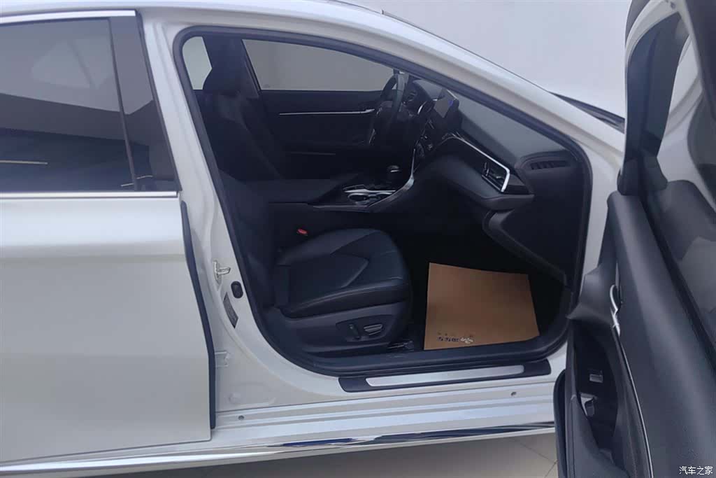 Toyota Camry, 2024 8