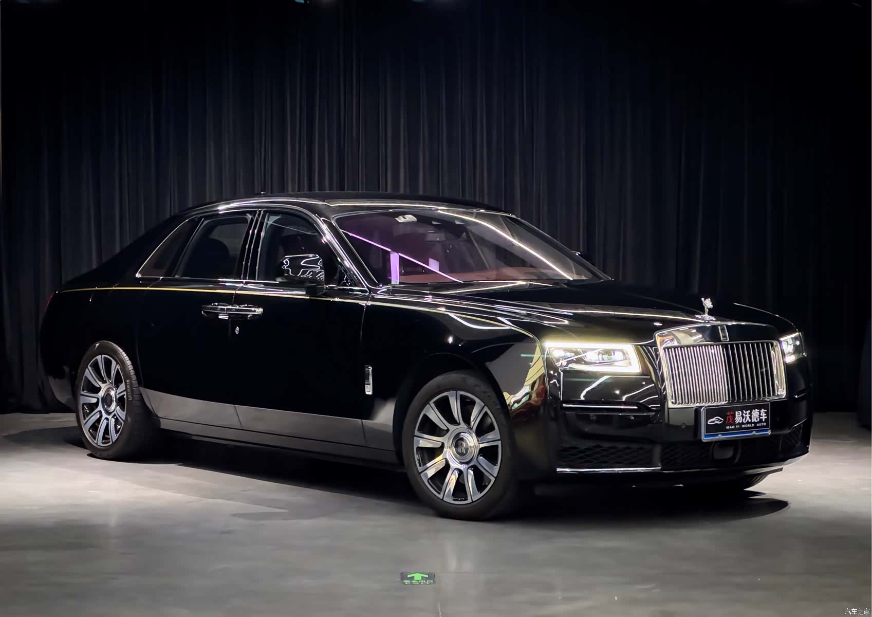 Rolls-Royce Ghost, 2022 3