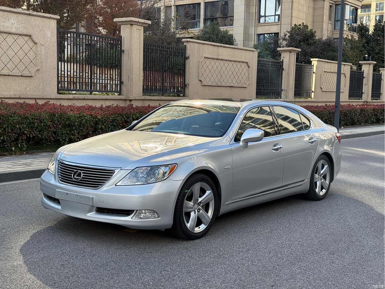 Lexus LS, 2007 1
