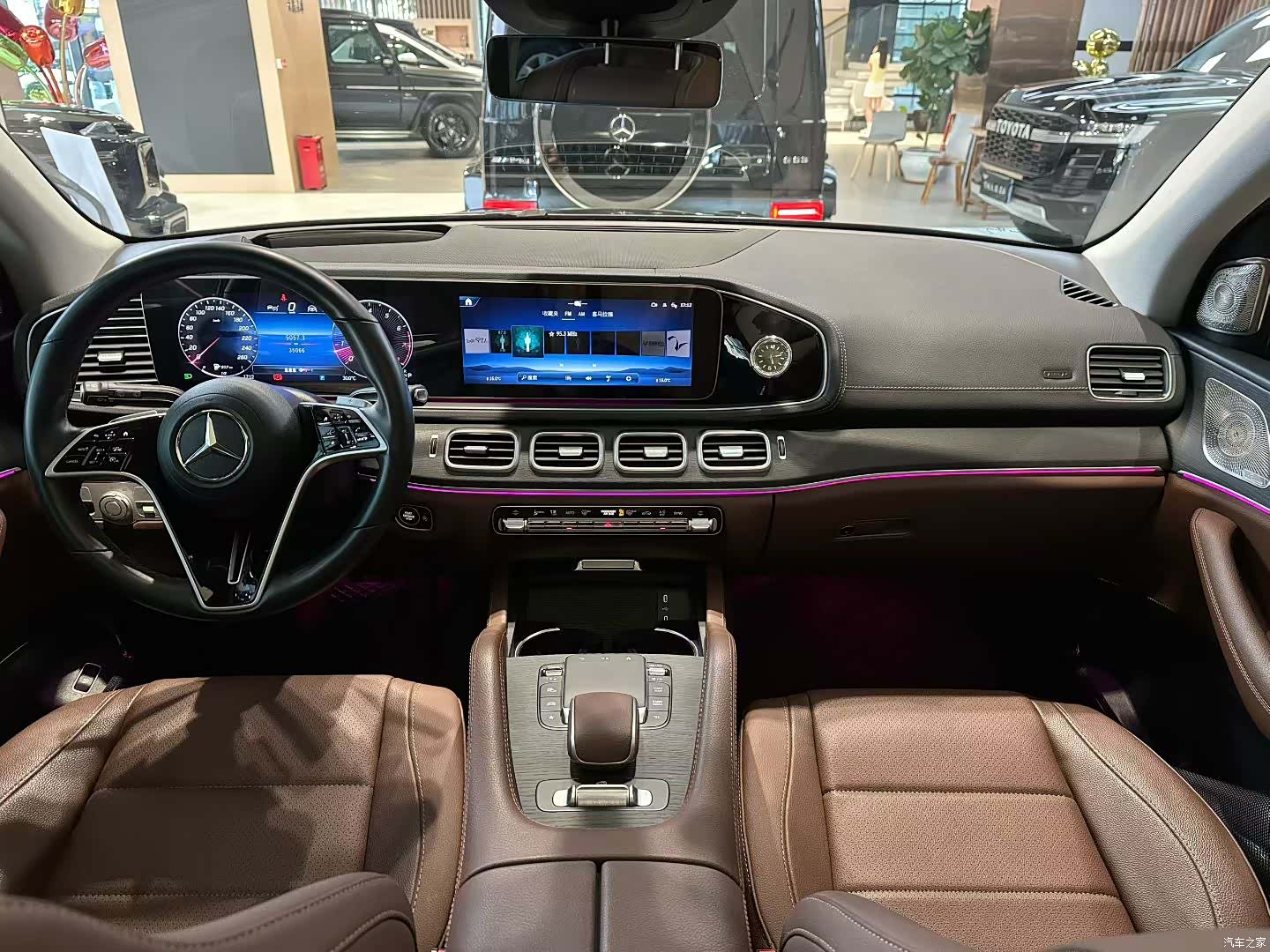 Mercedes-Benz GLE, 2024 все фото