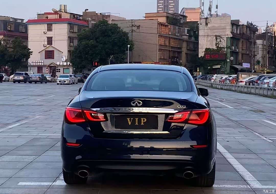 Infiniti Q70, 2016 8