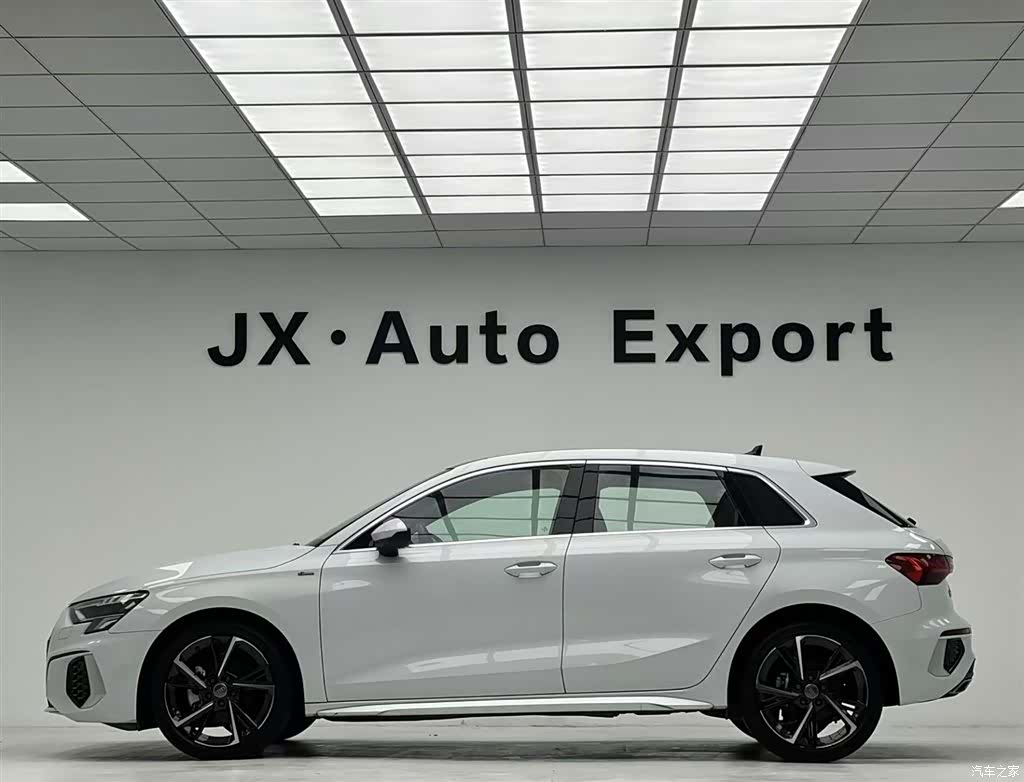 Audi A3, 2022 10
