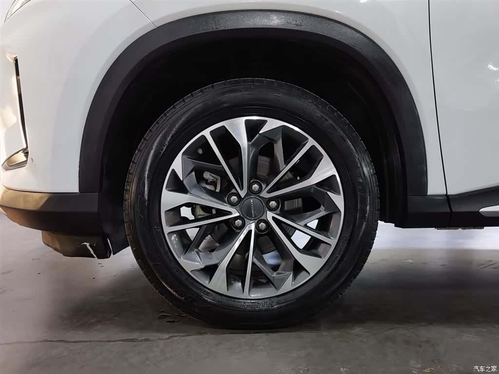 Maxus D60, 2023 17