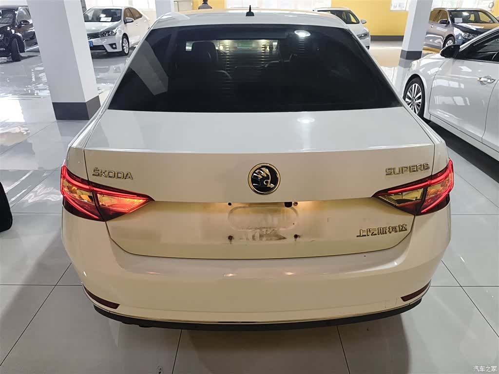 Skoda Superb, 2017 4