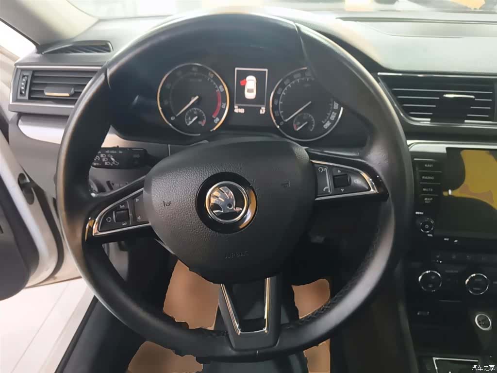 Skoda Superb, 2017 7